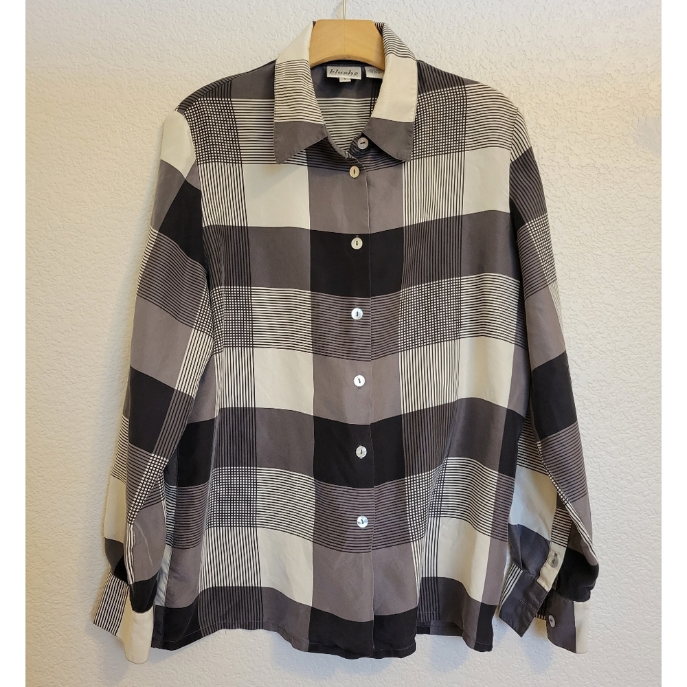 VNT womens checkered 100 percent silk blouse size 8